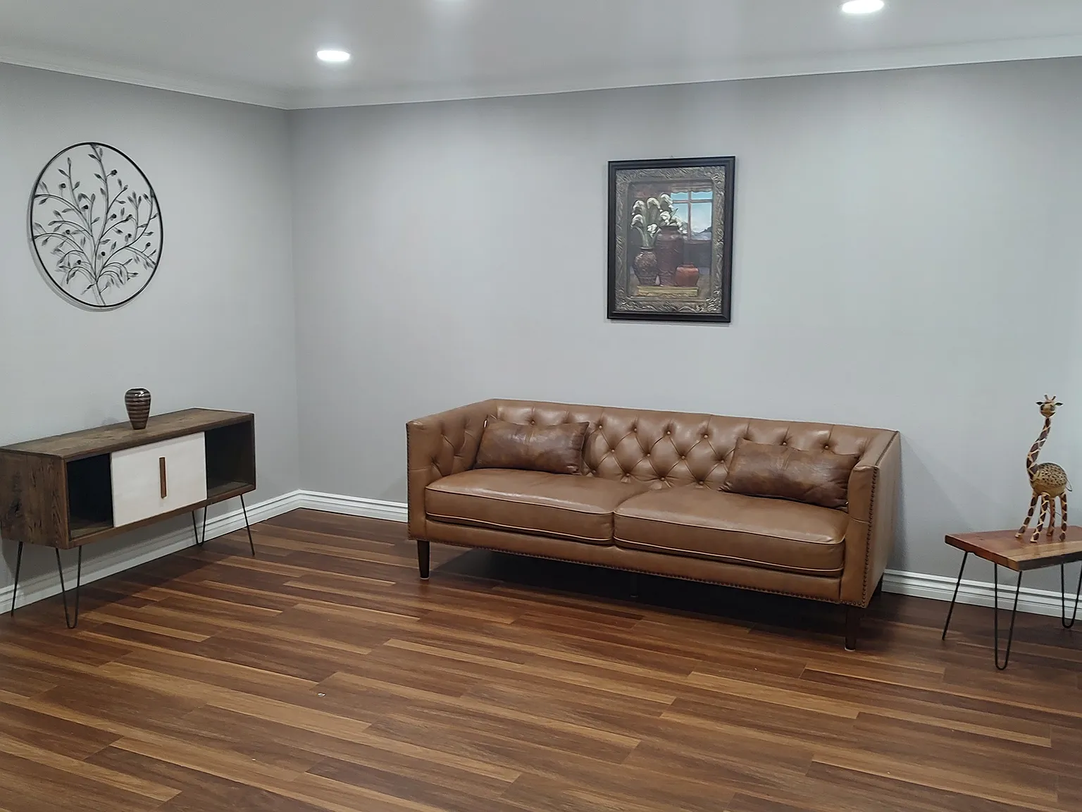 4 bed, 2.5 bath, 1400 sqft, $4,350 — Photo 2