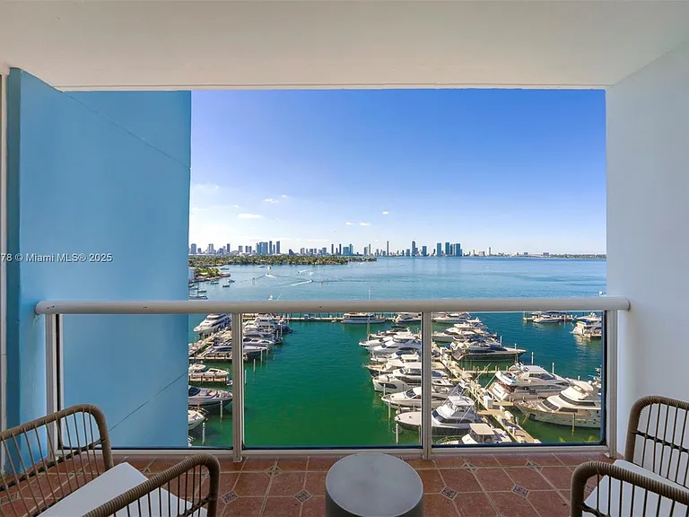 1800 Sunset Harbour Dr #1208 — Photo 28