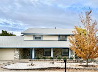 1610 Yucca Ave, Farmington, NM 87401