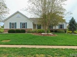 1237 Highland Circle Dr, Wentzville, MO 63385
