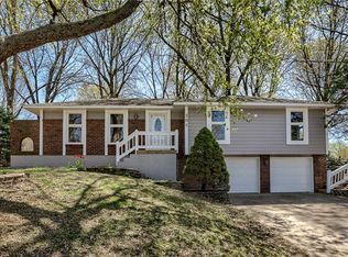 504 NW Beau Cir, Blue Springs, MO 64014