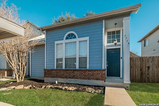 2 bed, 2.0 bath, 1177 sqft, $1,200 — Photo 4