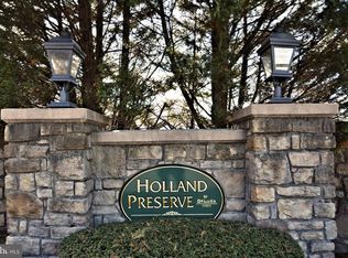 1 Falcon Dr SUITE 204, Southampton, PA 18966