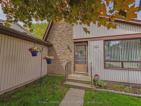 2nd image of 1697 Aldersbrook Rd