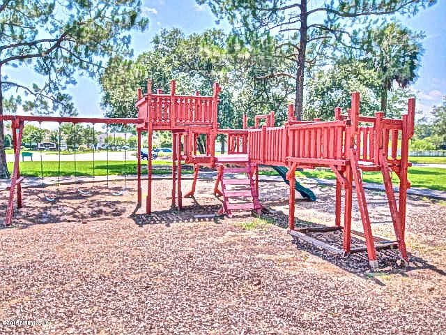 2107 E Willesdon Dr — Photo 29