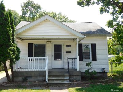 22028 Elizabeth St, Saint Clair Shores, MI, 48080