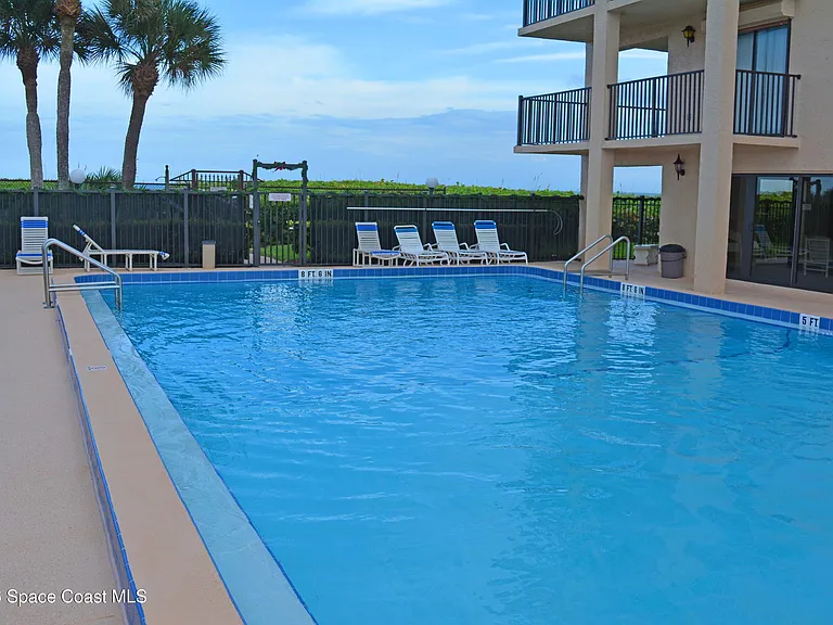 8500 Ridgewood Ave #304 — Photo 32