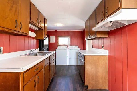 4th image of 170 S Main St #3