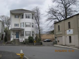 58 Suffolk St APT 3, Worcester, MA 01604