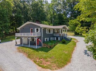 4590 Clarks Chapel Rd, Franklin, NC 28734