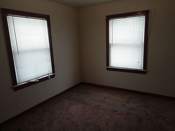 5th image of 1212 Taylor St