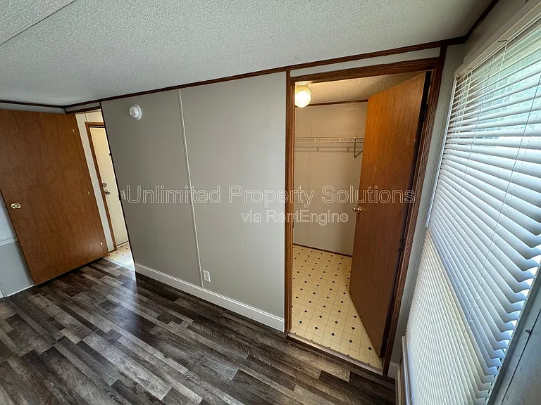 9499 Wendi Dr NE #I — Photo 8