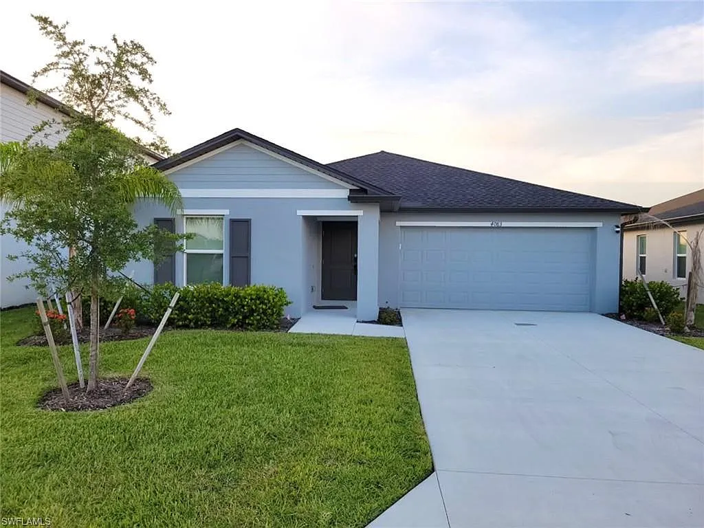 3 bed, 2.0 bath, 1824 sqft, $2,000 — Photo 1