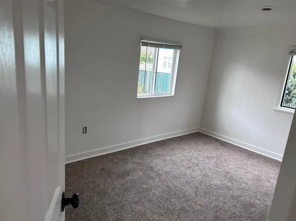 1042 5th St APT 3, Crescent City, CA 95531