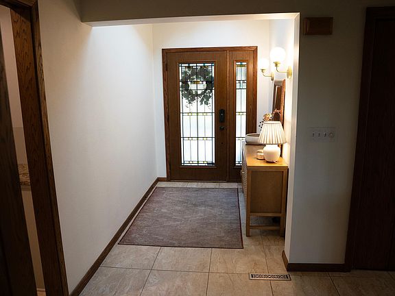 2nd image of 990 Black Oak Rd