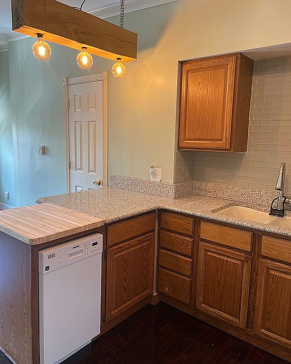 1st image of 203 S Saginaw St APT 5