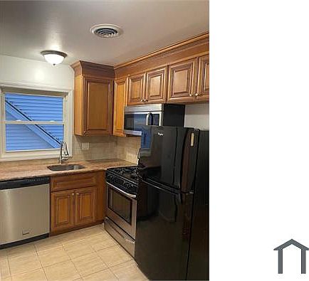 2nd image of 42 Ridge Ct Floor 2