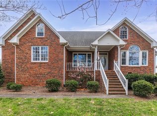 151 Rhinewood Ln, Reidsville, NC 27320