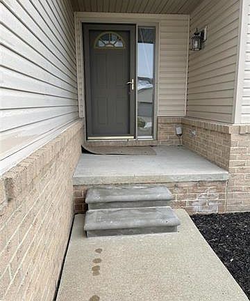 2nd image of 53264 Glen Oak Dr