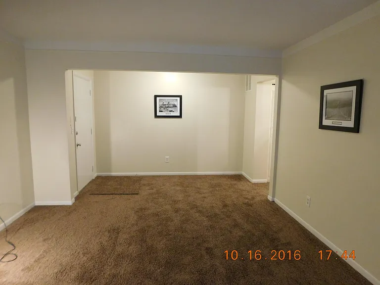444 Fox Hills Dr N #7 — Photo 11