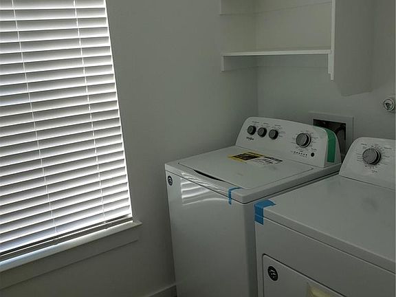 5th image of 602A Caterpillar Ln