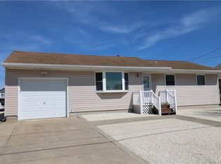 135 E Raritan Dr, Little Egg Harbor, NJ 08087