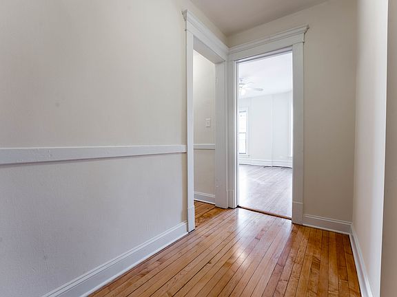 2nd image of 810 N Maplewood Ave #3