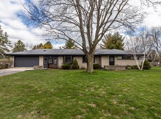 924 Four Mile Rd, Racine, WI 53402