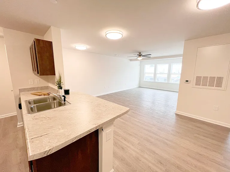The Sullivan Apartments — Photo 8