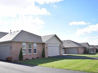 6433 Harvest Ln, Machesney Park, IL 61115