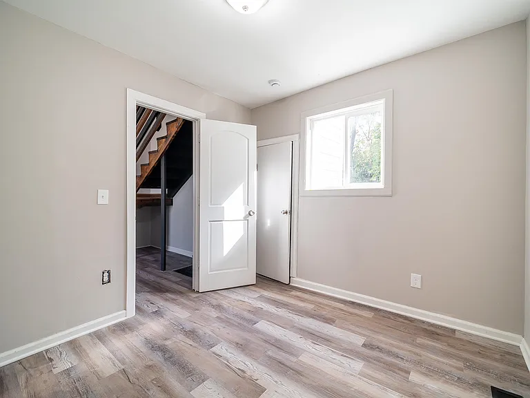 465 Brehl Ave — Photo 29