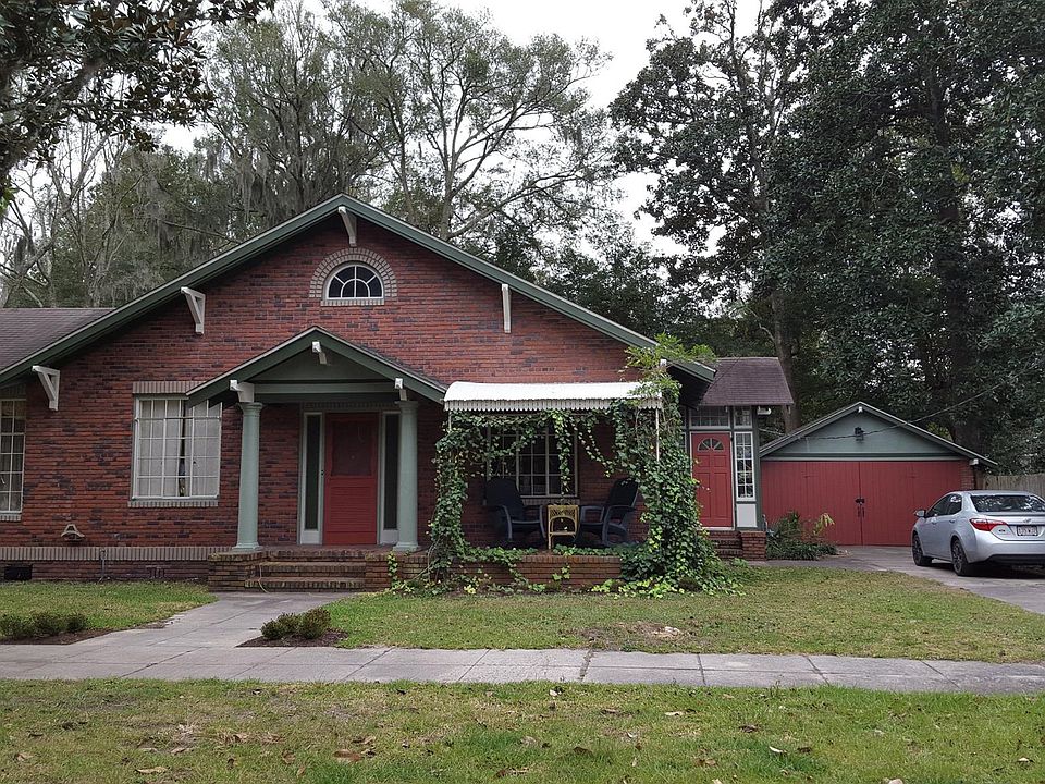 1st image of 808 Dartmouth St