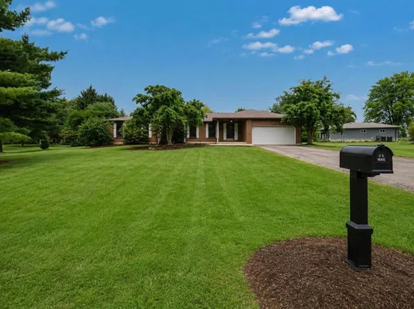 7094 Fayette Dr, West Jefferson, OH 43162