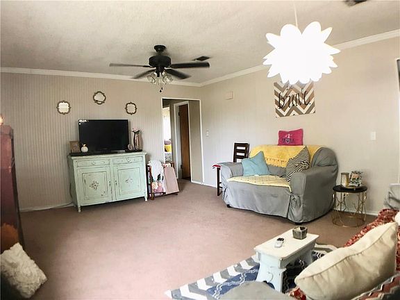 5th image of 2303 County Road 4771