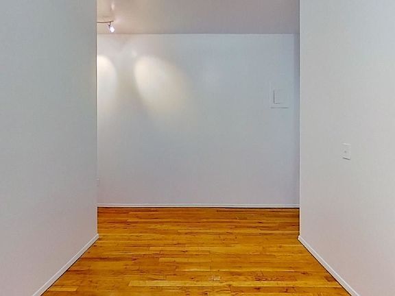 4th image of 693 9th Ave #2FRONTN