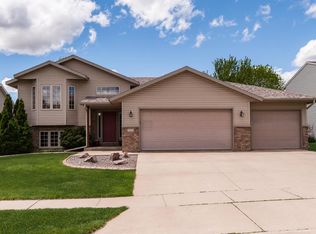 3931 Birmingham Ln NW, Rochester, MN 55901