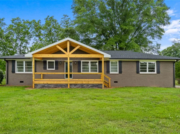 300 Vandiver Rd, Anderson, SC 29621