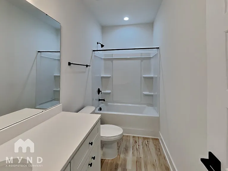 420 E Cedar Ave — Photo 18