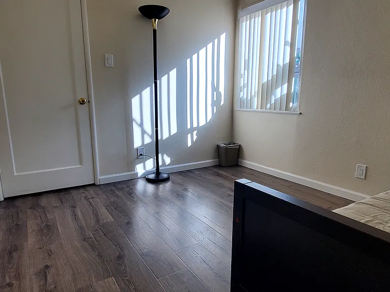 664 Malarin Ave — Photo 3