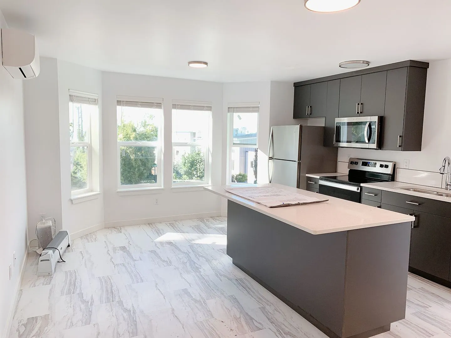 826 N Garden St — Photo 2