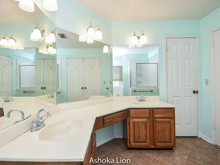 3419 Sheldon Dr — Photo 18
