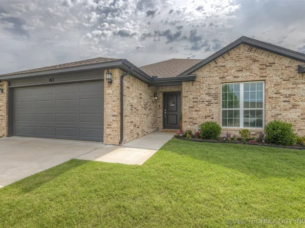 413 S 48th Ct, Broken Arrow, OK 74014