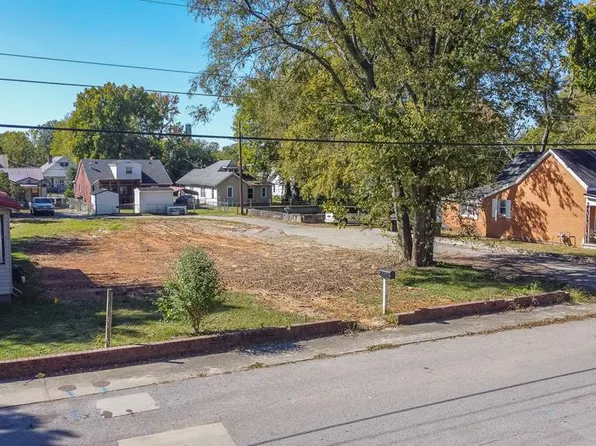 913 E 13th St, Hopkinsville, KY 42240