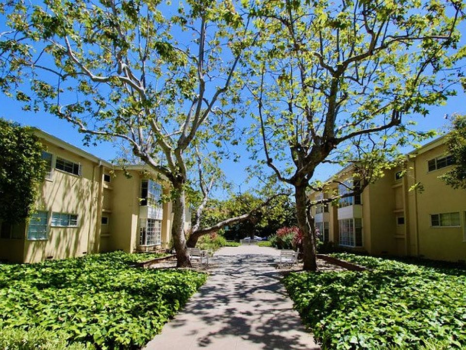 1st image of 451 San Vicente Blvd APT 2