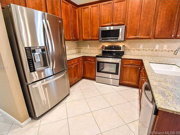 3rd image of 5117 Heron Pl
