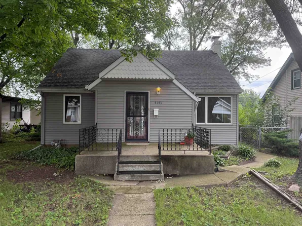5143 Illinois St, Loves Park, IL 61111