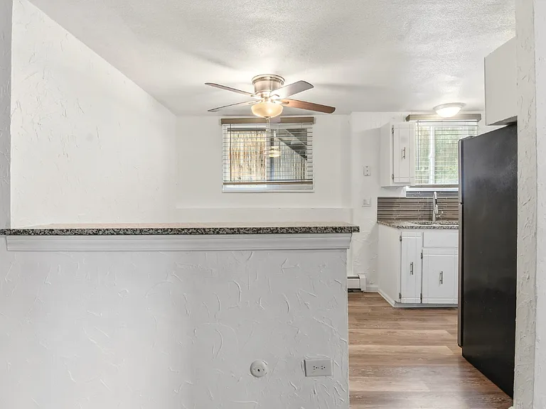 1390 Everett Ct #107 — Photo 10