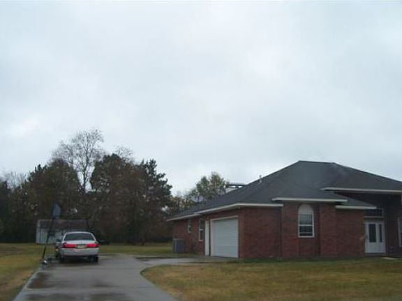 4th image of 226 Oak Ave