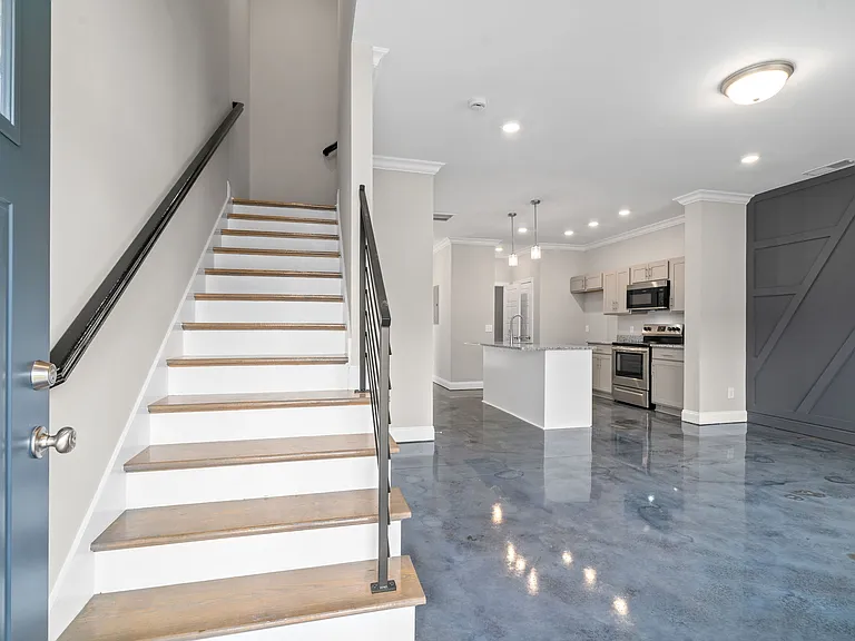 1377 Crossland Ave — Photo 15