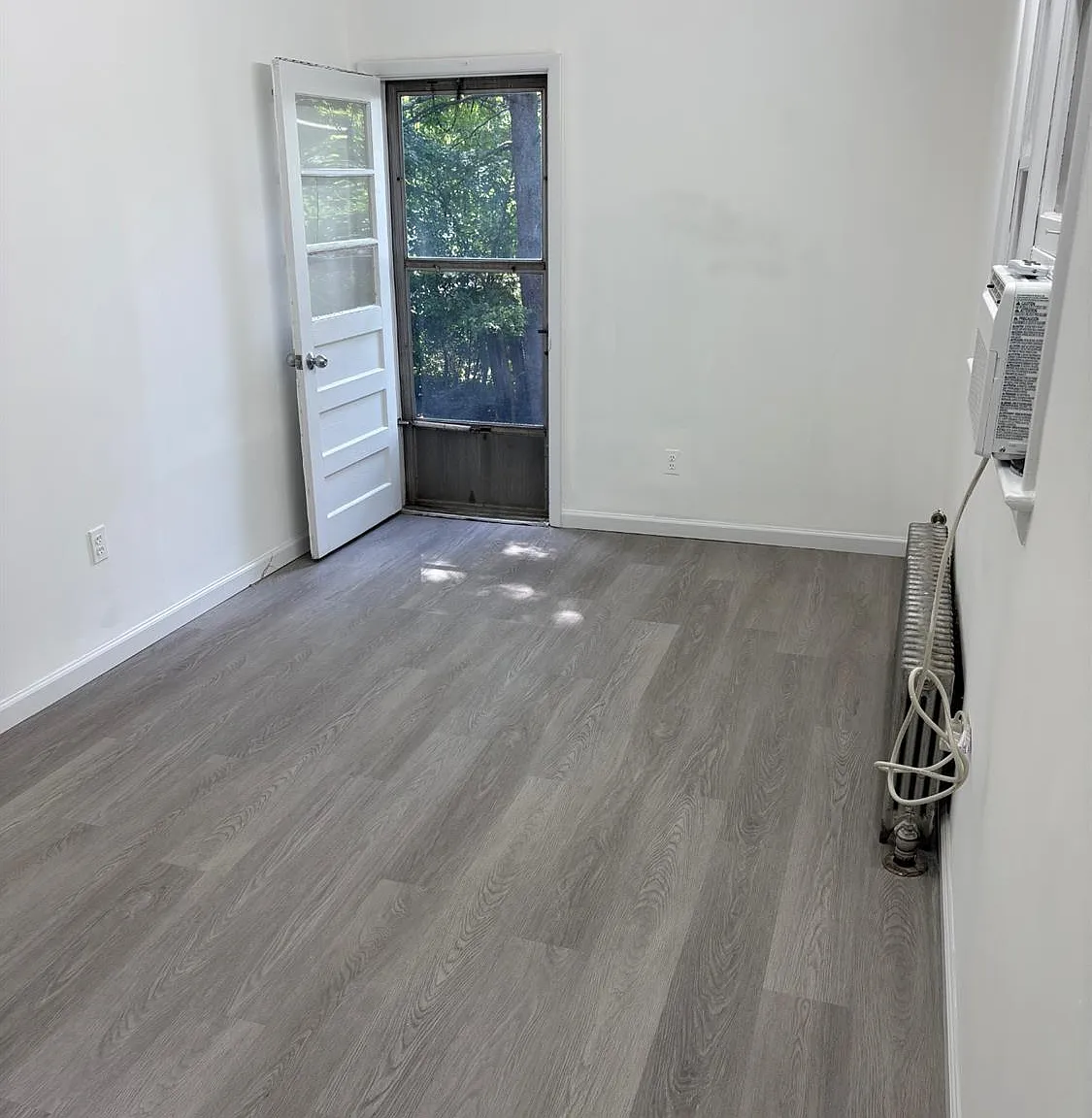 Studio, 1.0 bath, 3295 sqft, $1,490 — Photo 1